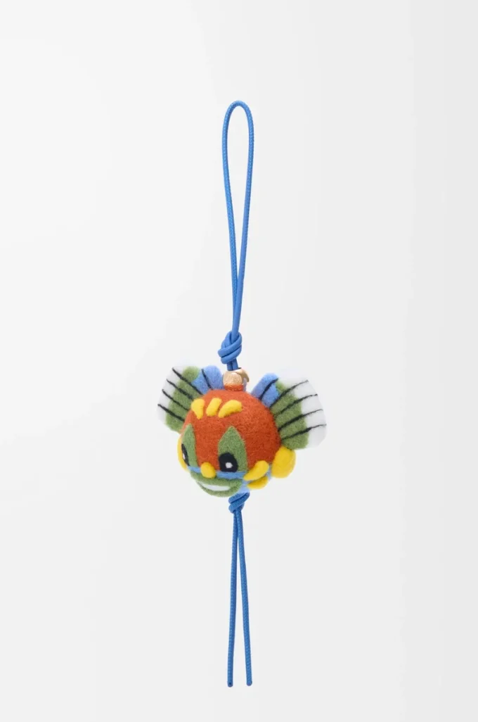 Colgante Knight Cat en fieltro rojo/azul
