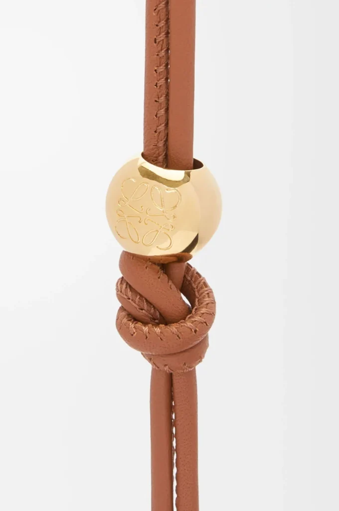 Correa personalizada en piel de becerro clásica Tan/Gold Correa personalizada en piel de becerro clásica Tan/Gold