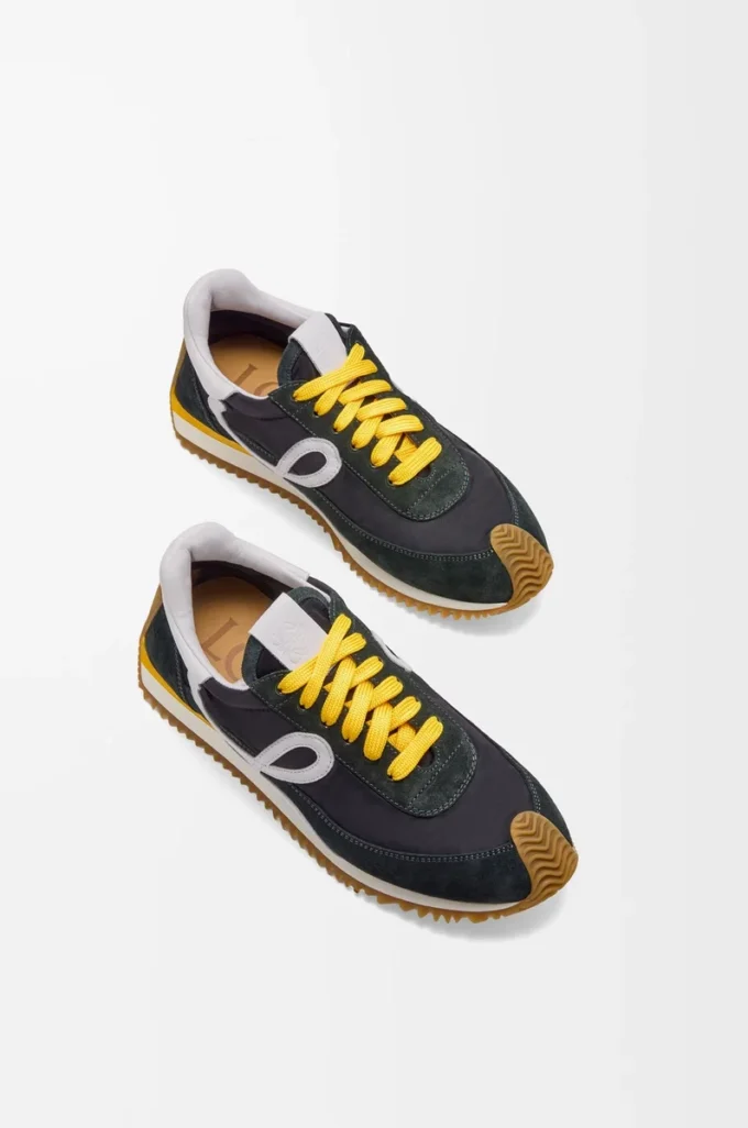 Flow Runner 2.0 en nailon y ante Negro/Blanco/Caqui Flow Runner 2.0 en nailon y ante Negro/Blanco/Caqui