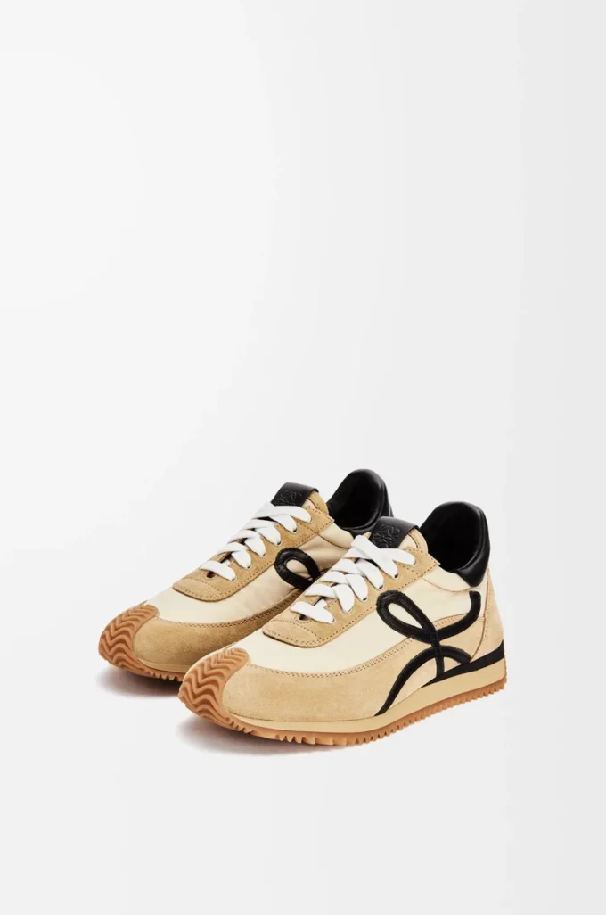 Flow Runner en nylon y ante dorado/negro Flow Runner en nylon y ante dorado/negro