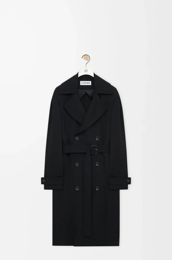 Gabardina en viscosa elástica. Color negro Gabardina en viscosa elástica. Color negro