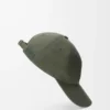 Gorra con parche de lona verde caqui Gorra con parche de lona verde caqui