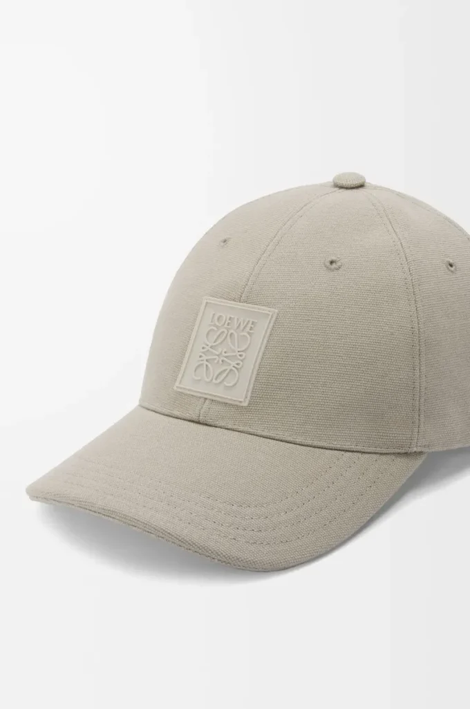 Gorra con parche en lona Shell Grey