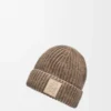 Gorro de cachemira en color beige Gorro de cachemira en color beige