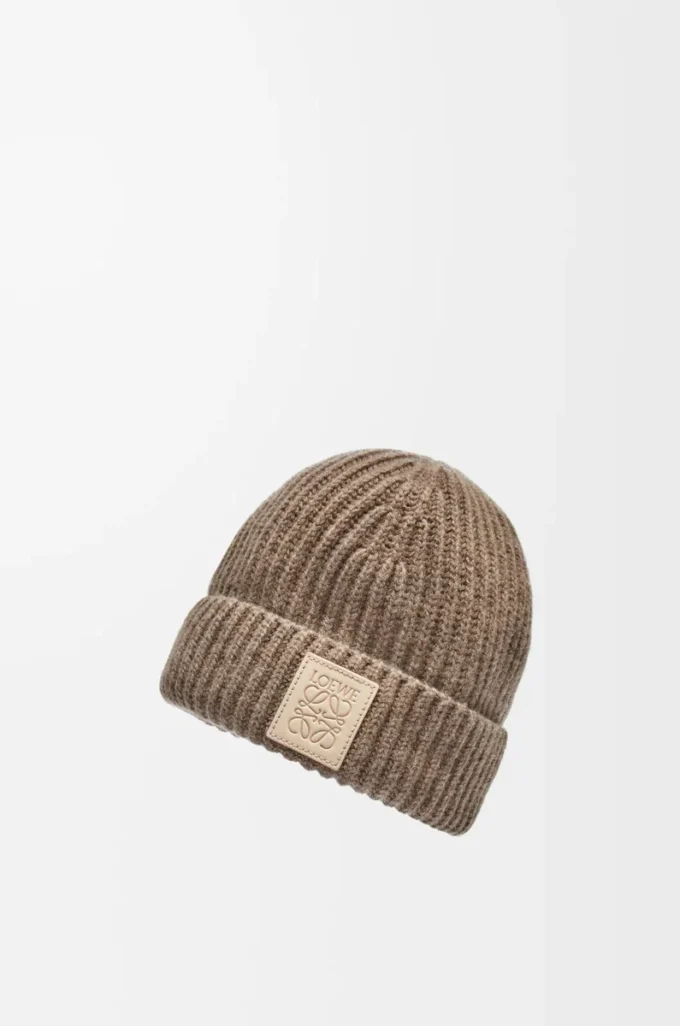 Gorro de cachemira en color beige Gorro de cachemira en color beige
