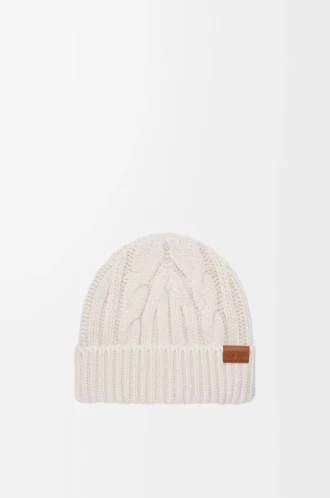 Gorro de lana en color crudo