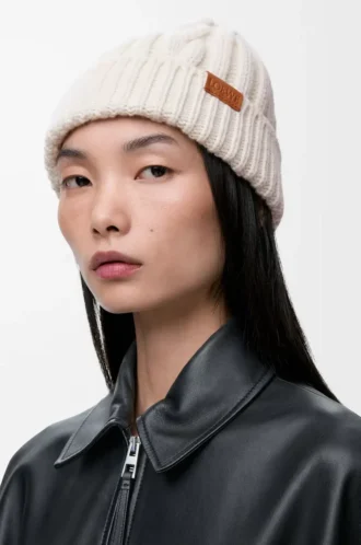 Gorro de lana en color crudo