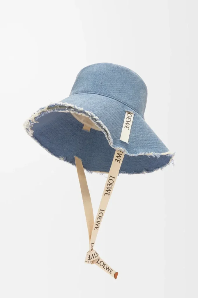 Gorro de pescador deshilachado en denim y piel de becerro Denim azul Gorro de pescador deshilachado en denim y piel de becerro Denim azul