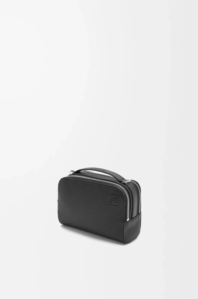Mini bolso bandolera para cámara en piel de becerro granulada suave, color negro Mini bolso bandolera para cámara en piel de becerro granulada suave, color negro