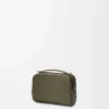 Mini bolso bandolera para cámara en piel de becerro granulada suave color verde caqui Mini bolso bandolera para cámara en piel de becerro granulada suave color verde caqui