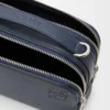 Mini bolso bandolera para cámara en piel de becerro granulada suave Deep Navy Mini bolso bandolera para cámara en piel de becerro granulada suave Deep Navy