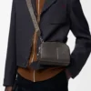 Mini bolso bandolera para cámara en piel de becerro satinada gris oscuro Mini bolso bandolera para cámara en piel de becerro satinada gris oscuro