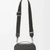 Mini bolso bandolera para cámara en piel de becerro satinada gris oscuro Mini bolso bandolera para cámara en piel de becerro satinada gris oscuro