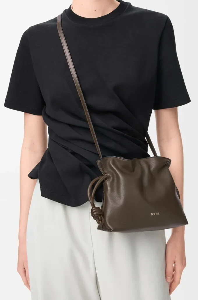 Mini bolso de mano Flamenco en piel de becerro napa Chocolate Mini bolso de mano Flamenco en piel de becerro napa Chocolate