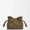 Mini bolso de mano Flamenco en piel de becerro napa Dark Khaki Mini bolso de mano Flamenco en piel de becerro napa Dark Khaki