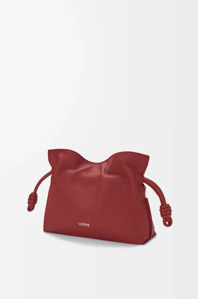 Mini bolso de mano Flamenco en piel de becerro napa rojo quemado Mini bolso de mano Flamenco en piel de becerro napa rojo quemado
