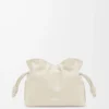 Mini bolso de mano Flamenco en piel de becerro napa Sea Salt Mini bolso de mano Flamenco en piel de becerro napa Sea Salt