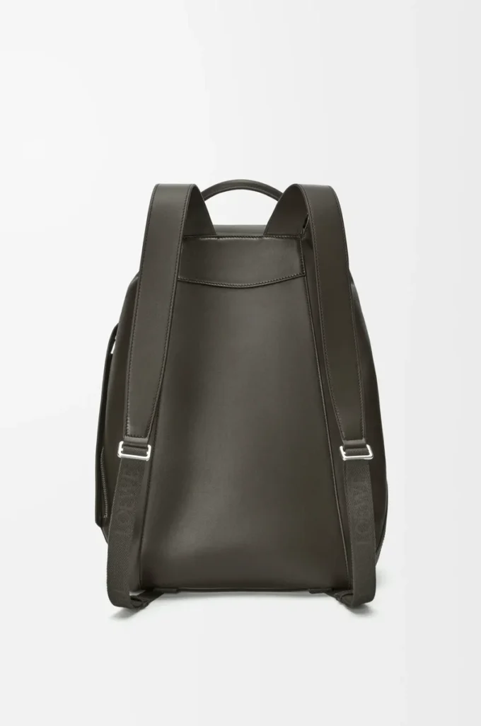 Mochila Flamenco en piel de becerro flexible y brillante Gris oscuro Mochila Flamenco en piel de becerro flexible y brillante Gris oscuro