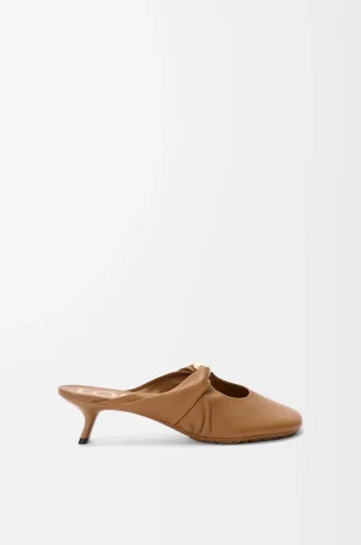 Mule Pebble Soft en piel de cordero napa Oak
