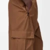 Pantalones cargo de tejido técnico color toffee Pantalones cargo de tejido técnico color toffee