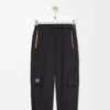 Pantalones cargo de tejido técnico negro Pantalones cargo de tejido técnico negro