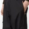 Pantalones cargo de tejido técnico negro Pantalones cargo de tejido técnico negro