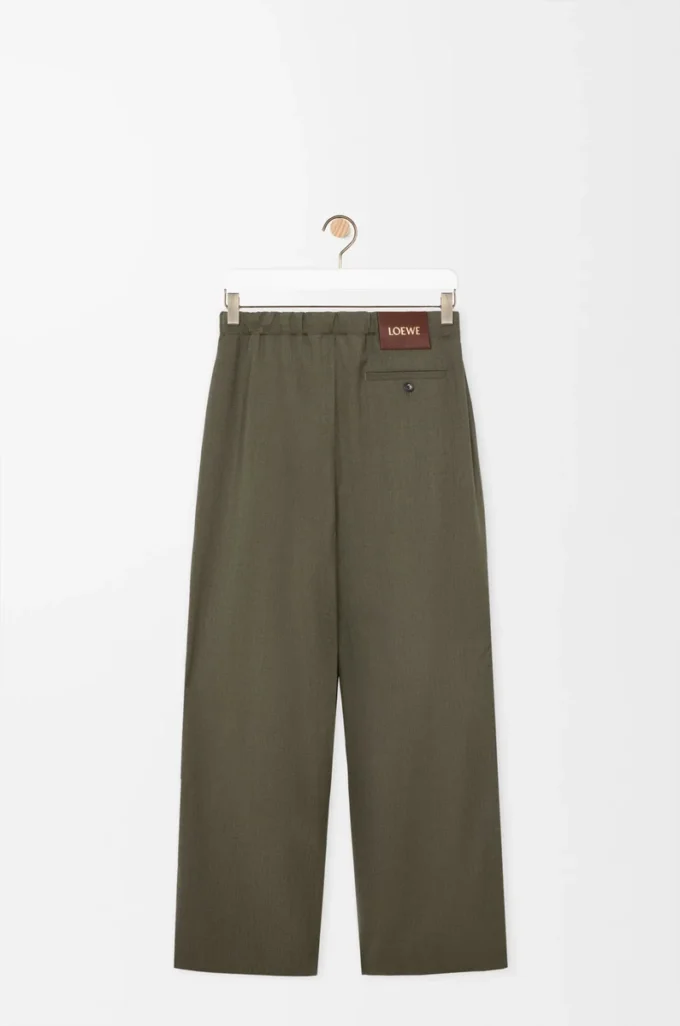 Pantalones con cordón ajustable de lana verde caqui Pantalones con cordón ajustable de lana verde caqui