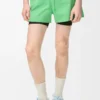 Pantalones cortos de alto rendimiento en tejido técnico verde Pantalones cortos de alto rendimiento en tejido técnico verde