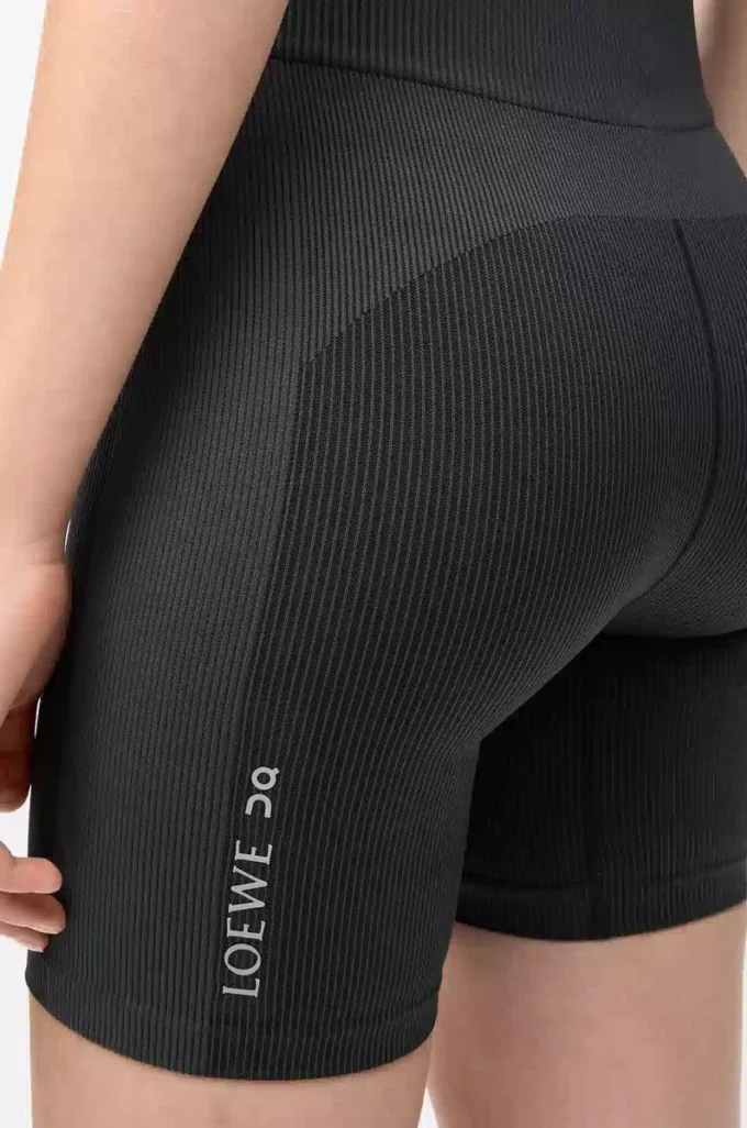 Pantalones cortos sin costuras en jersey técnico Negro Pantalones cortos sin costuras en jersey técnico Negro