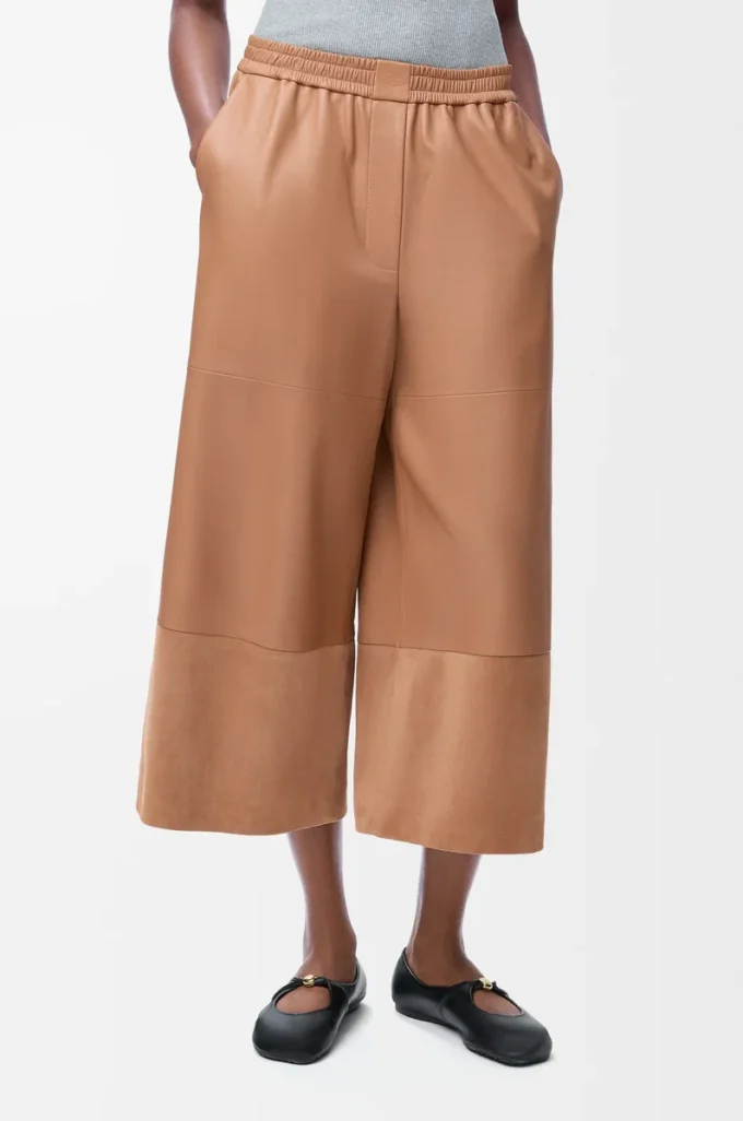 Pantalones cropped de piel de cordero napa y piel de cabra ante Toffee Pantalones cropped de piel de cordero napa y piel de cabra ante Toffee