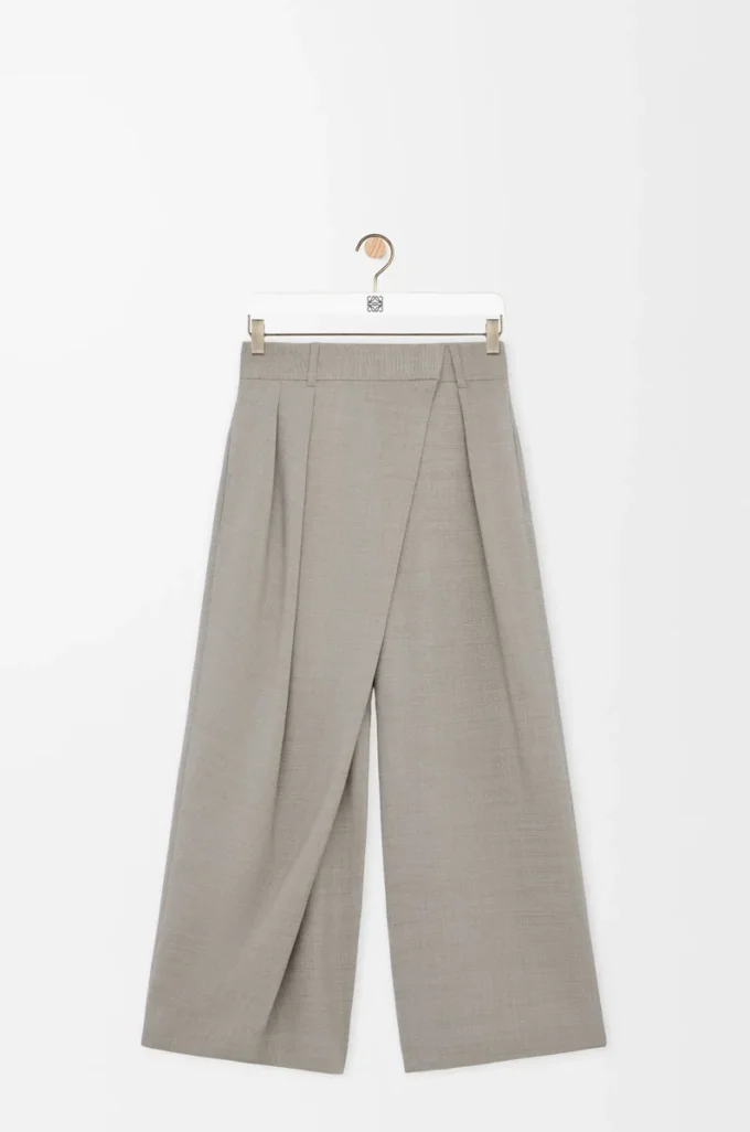 Pantalones cruzados de lana, color beige claro jaspeado Pantalones cruzados de lana, color beige claro jaspeado