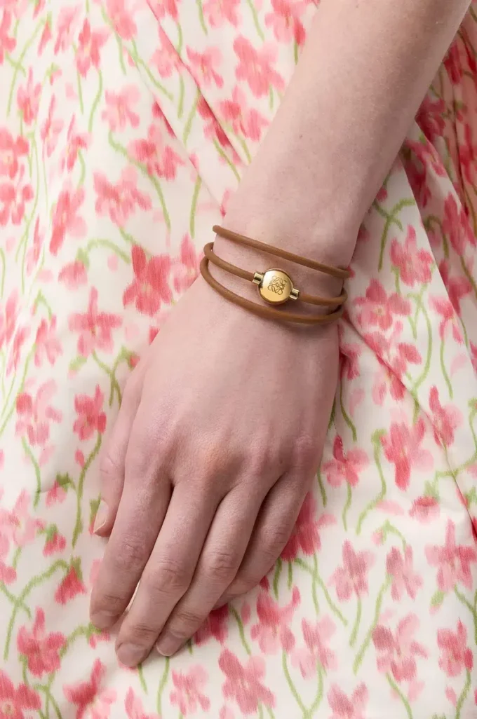 Pulsera Pebble en piel de becerro Warm Desert/Gold Pulsera Pebble en piel de becerro Warm Desert/Gold