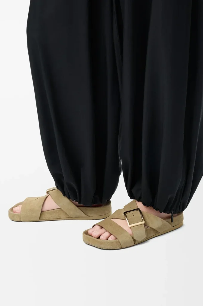 Sandalias deslizantes con hebilla Ease en ante Sahara Sandalias deslizantes con hebilla Ease en ante Sahara