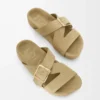 Sandalias deslizantes con hebilla Ease en ante Sahara Sandalias deslizantes con hebilla Ease en ante Sahara