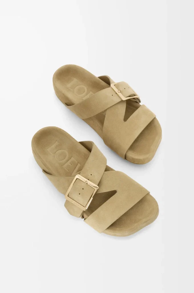 Sandalias deslizantes con hebilla Ease en ante Sahara Sandalias deslizantes con hebilla Ease en ante Sahara