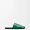 Sandalias Flex Anagram de piel de becerro suave, color verde Sandalias Flex Anagram de piel de becerro suave, color verde