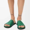 Sandalias Flex Anagram de piel de becerro suave, color verde Sandalias Flex Anagram de piel de becerro suave, color verde