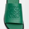 Sandalias Flex Anagram de piel de becerro suave, color verde Sandalias Flex Anagram de piel de becerro suave, color verde