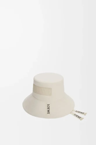 Sombrero de pescador en lona blanco suave