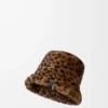 Sombrero de pescador en piel de oveja estampada Beige/Marrón Sombrero de pescador en piel de oveja estampada Beige/Marrón