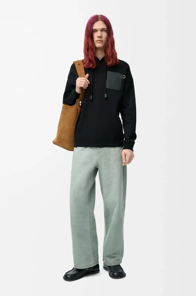 Sudadera con capucha de corte holgado en algodón negro