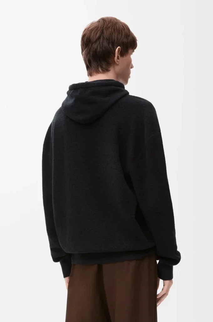Sudadera con capucha de lana negra Sudadera con capucha de lana negra