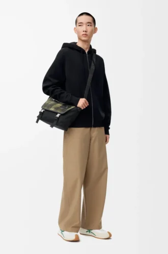Sudadera con capucha y cremallera Anagram en lana negra