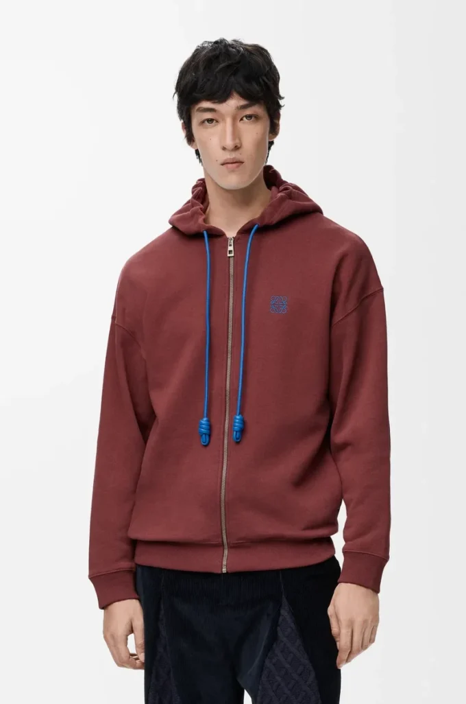 Sudadera con capucha y cremallera de algodón color burdeos Sudadera con capucha y cremallera de algodón color burdeos