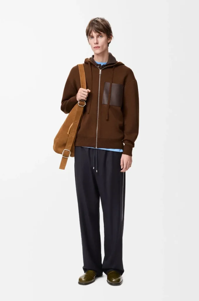 Sudadera con capucha y cremallera de lana marrón Sudadera con capucha y cremallera de lana marrón
