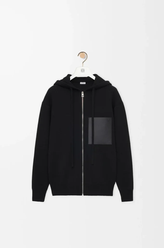 Sudadera con capucha y cremallera de lana. Negro Sudadera con capucha y cremallera de lana. Negro
