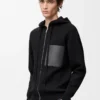 Sudadera con capucha y cremallera de lana. Negro Sudadera con capucha y cremallera de lana. Negro