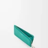 Tarjetero con monedero Pebble en piel de becerro granulada Aquamarine Tarjetero con monedero Pebble en piel de becerro granulada Aquamarine