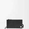 Tarjetero con monedero Pebble Slider en piel de becerro napa brillante negro/caqui oscuro Tarjetero con monedero Pebble Slider en piel de becerro napa brillante negro/caqui oscuro