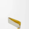 Tarjetero con nudo en piel de becerro napa brillante Shell Grey/Dandelion Tarjetero con nudo en piel de becerro napa brillante Shell Grey/Dandelion